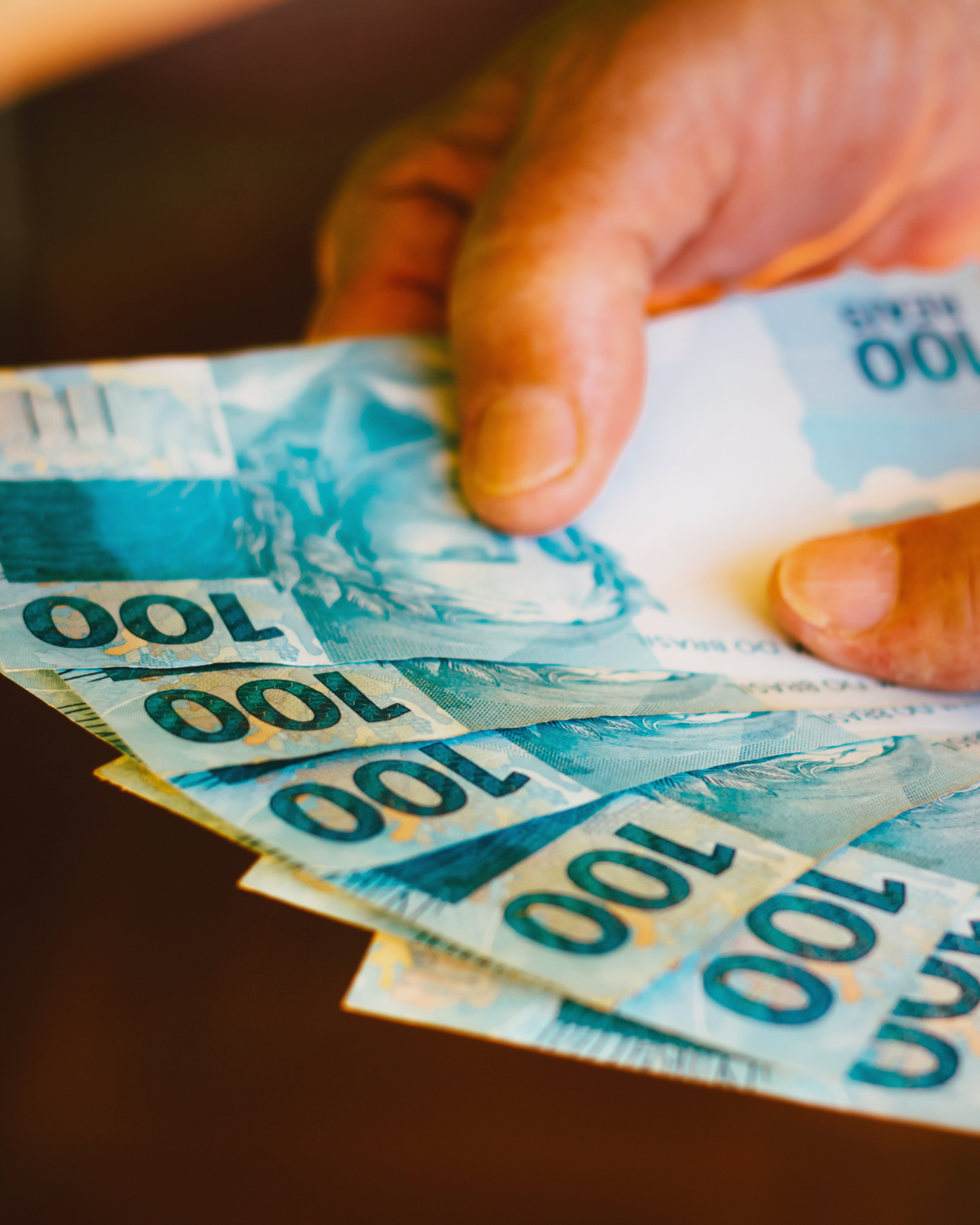 NOVO SALÁRIO MÍNIMO NACIONAL ENTRA EM VIGOR A PARTIR DE JANEIRO