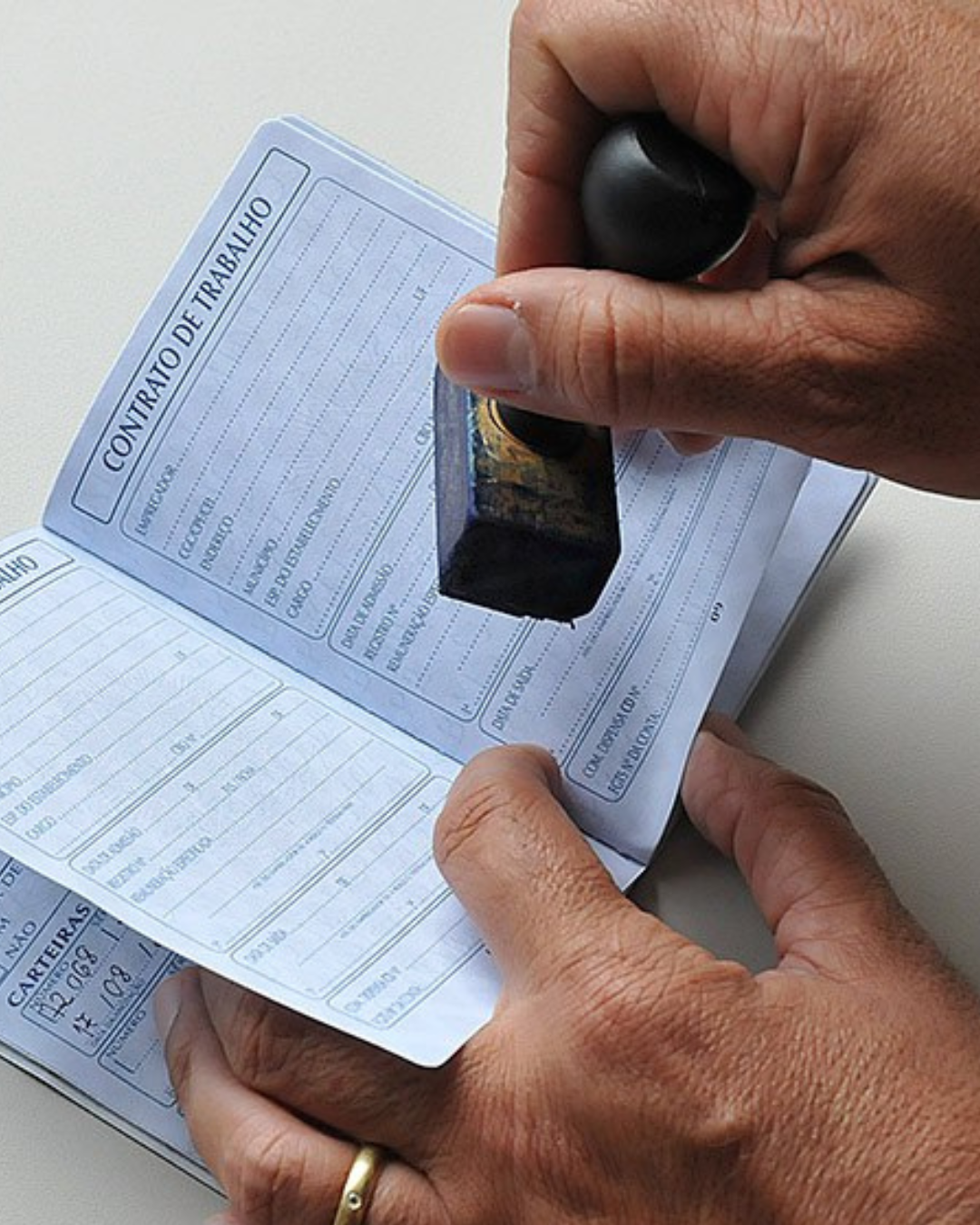 EMPREGADORES DEVERÃO INFORMAR OBRIGATORIAMENTE RAÇA E ETNIA NOS DOCUMENTOS TRABALHISTAS
